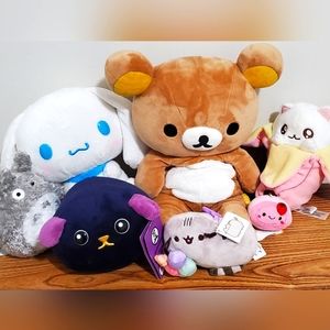 SOLD lot of 7 kawaii plushies
